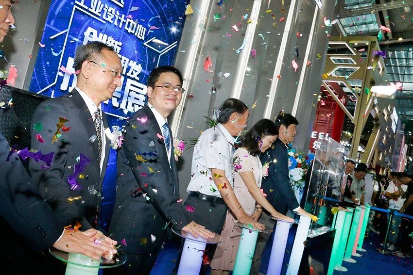 星光达【工业设计中心·创新研发成果展】亮相2018深圳国际珠宝展